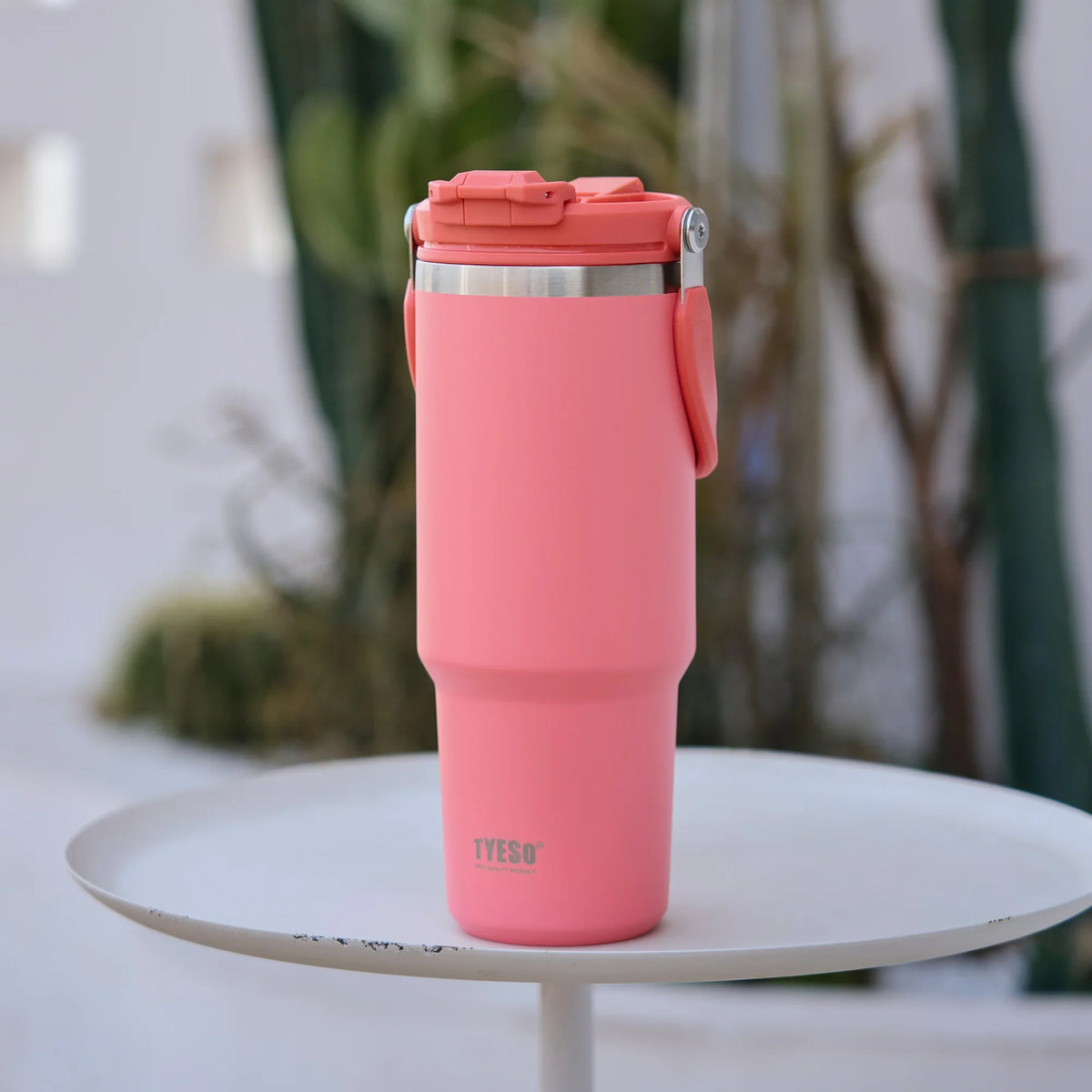 ROAM Tumbler 2.0 with Flip Straw & Sip Lid 900 ML 01-01024